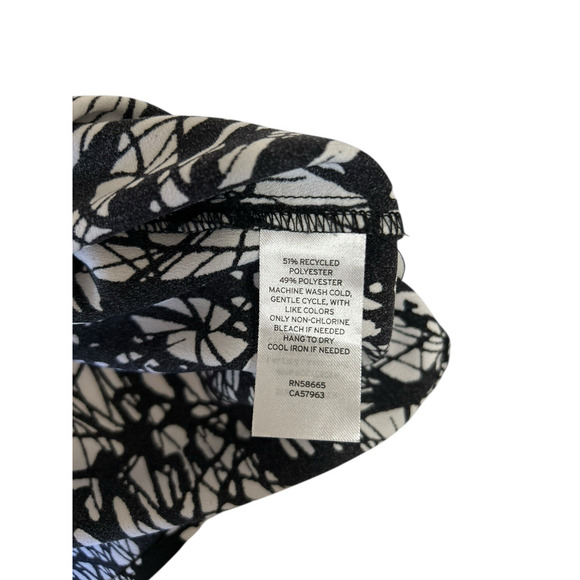 Halogen Women's Long Sleeve Blouse Black White Size 2X Abstract Career Casual - Picture 7 of 8